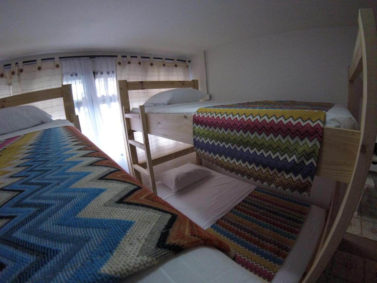 La Otra Mitad Hostel Армения Екстериор снимка
