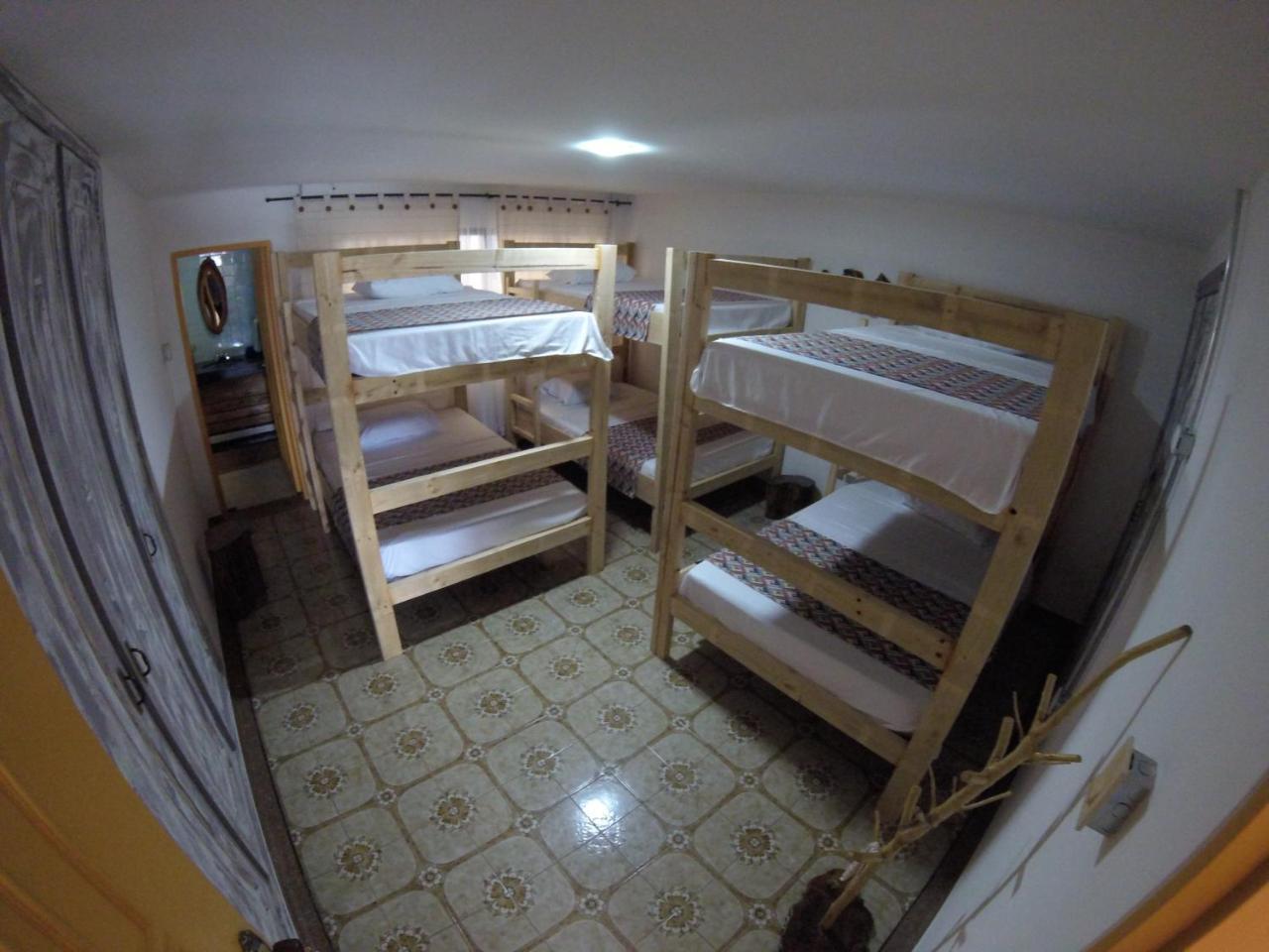 La Otra Mitad Hostel Армения Екстериор снимка